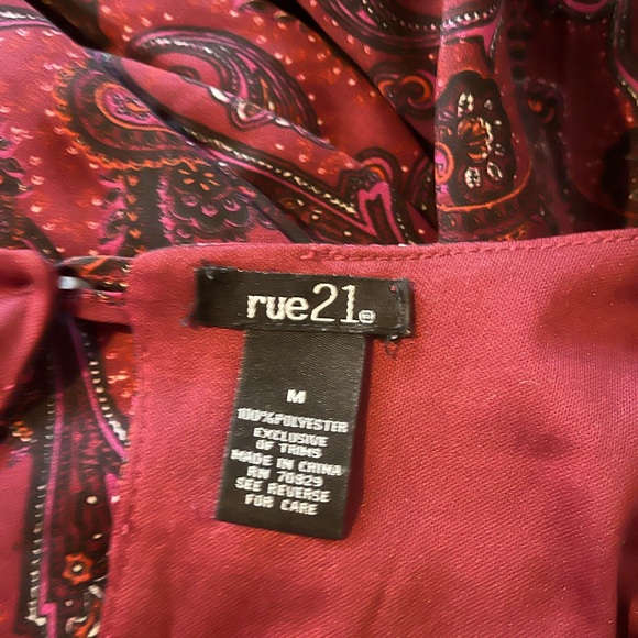 Dress - Picture 2 of 3